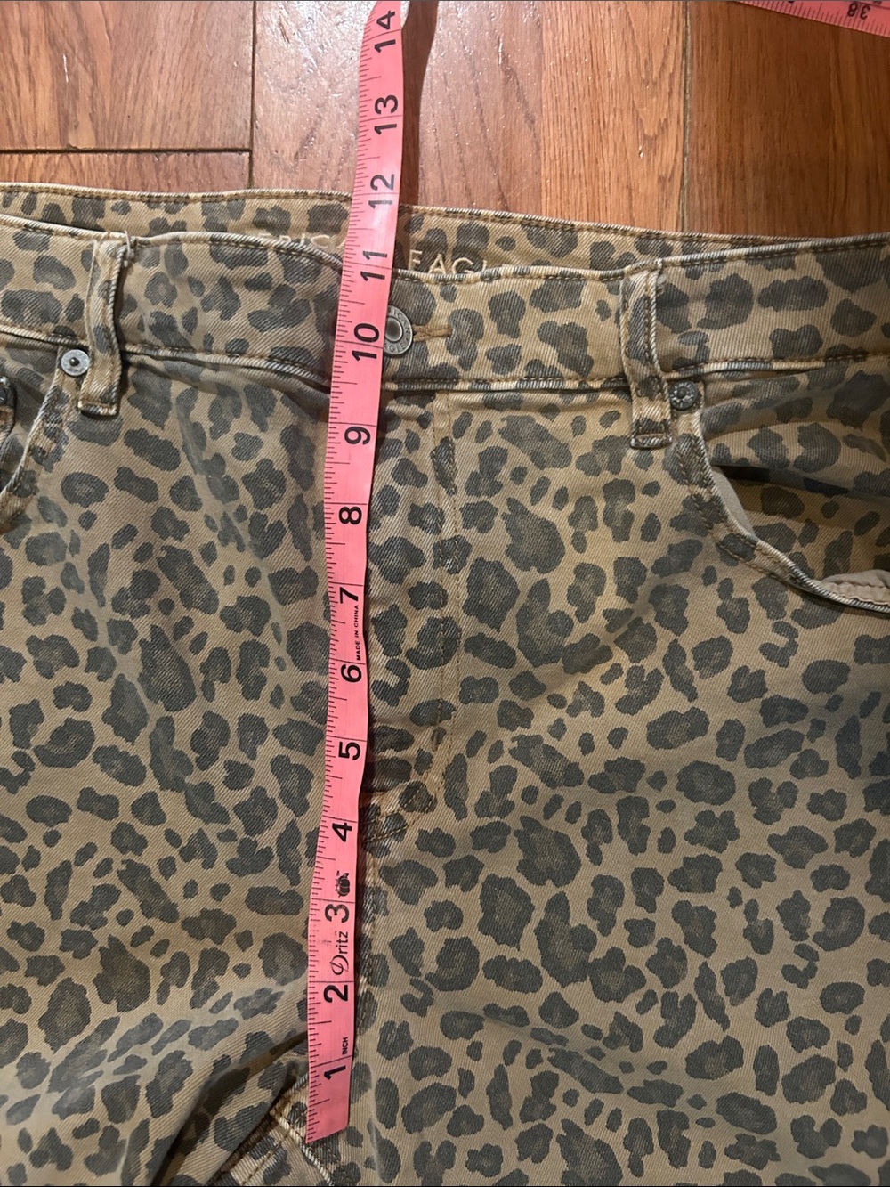 American Eagle Leopard Print Jeans 14 Short - Picture 6 of 8